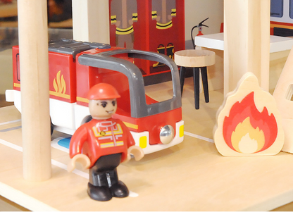 Estación de bomberos de madera