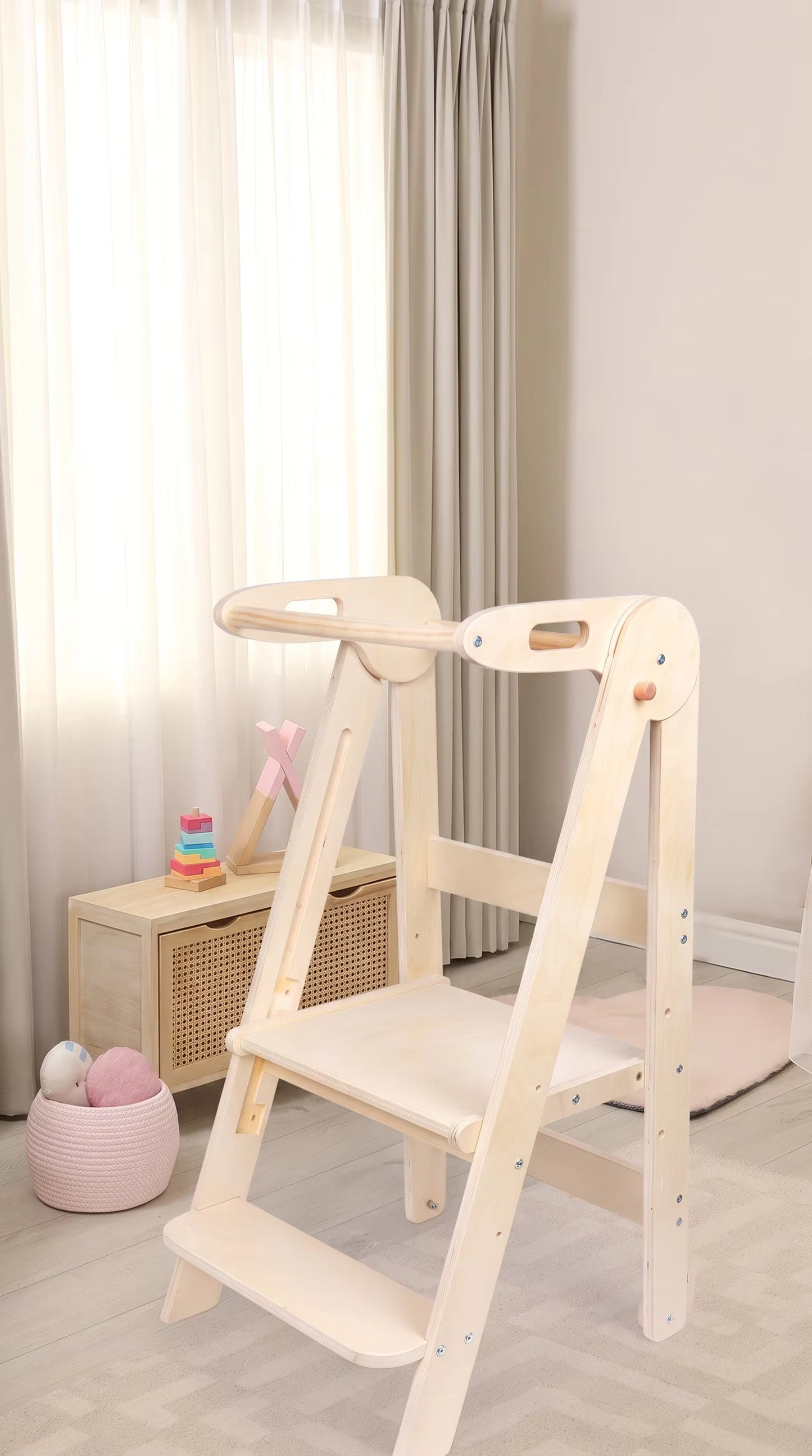 Torre de aprendizaje / Montessori