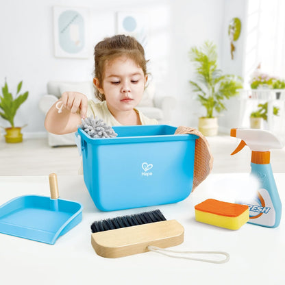 Bucket cleaning set